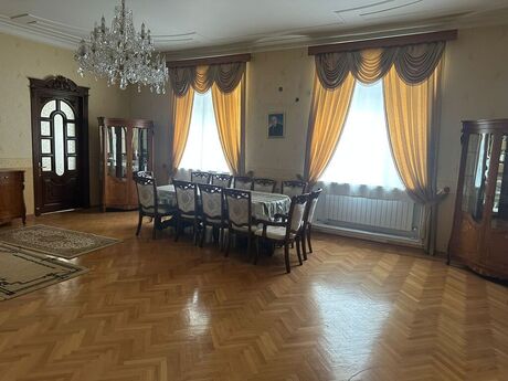 Nəsimidə 7 otaqlı həyət evi satılır, 650 m², 560 000 AZN, şəkil 2 / 12