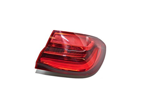 "BMW G11 2015" stop işıqları 