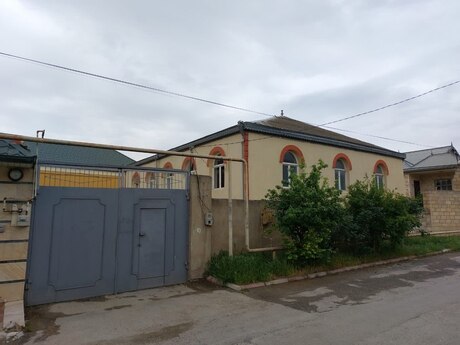 9 rooms · 300 m² · floor 1/1, Masazır