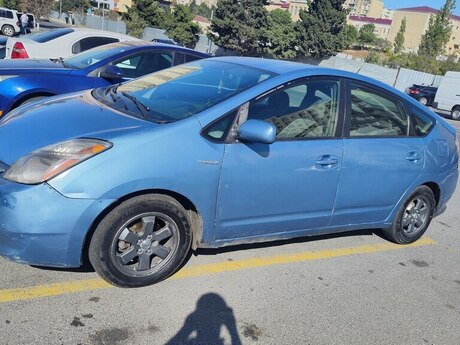 "Toyota Prius" icarəsi