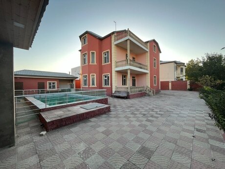 7 otaq · 330 m² · 1/1 mərtəbə, Novxanı