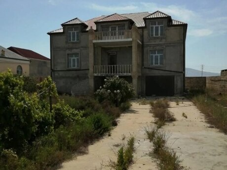 4 rooms · 240 m² · floor 1/1, Səngəçal