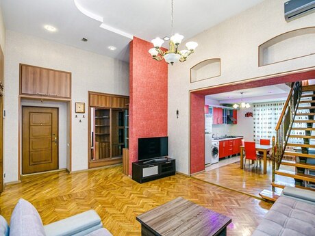3-otaqlı mənzil kirayə verilir, Nizami m., 120 m²