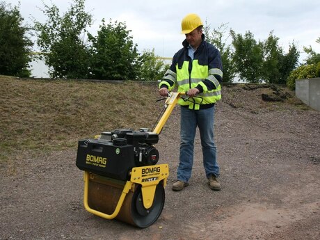 Əl vərdənəsi "Bomag bw55", 2025 il Əl vərdənəsi "Bomag bw55", 2025 il