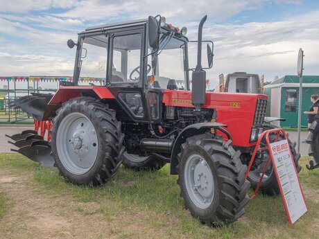 Belarus MTZ 82.1, 2023 il
