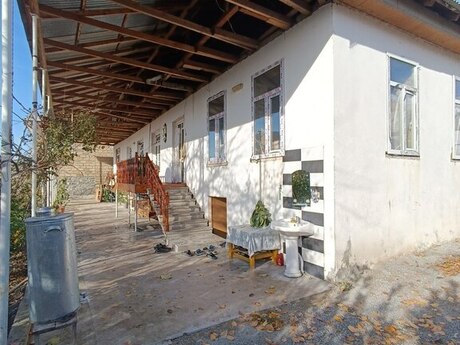 Həyət evi, Şəki ş.