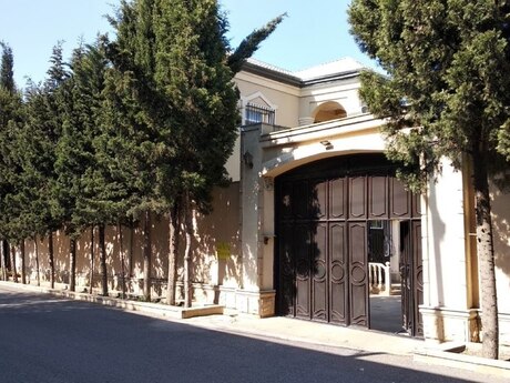 8 otaq · 500 m² · 1/1 mərtəbə, Lətif Sultanov küç.