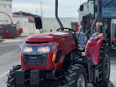 Traktor "Solid 50 at gücü"