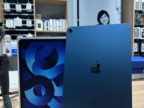 Apple iPad Air 5 256GB Blue