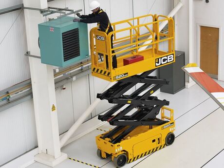 JCB S2032E, 2023 il