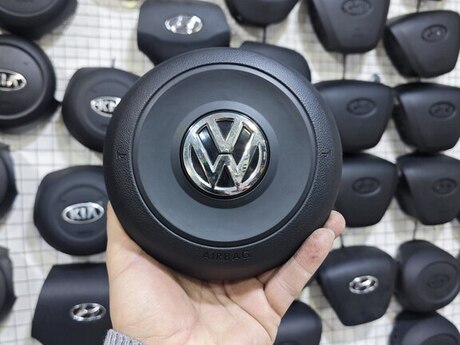 "Volkswagen Polo" airbag