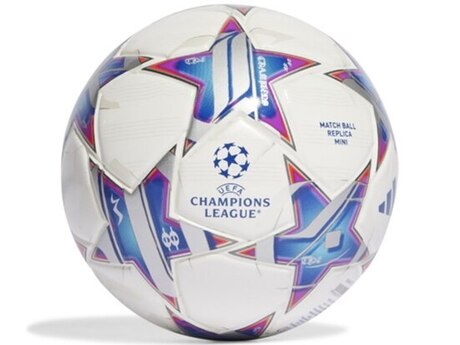  Futbol topu "Adidas"