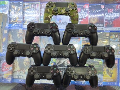 PlayStation 4 pultları PlayStation 4 pultları