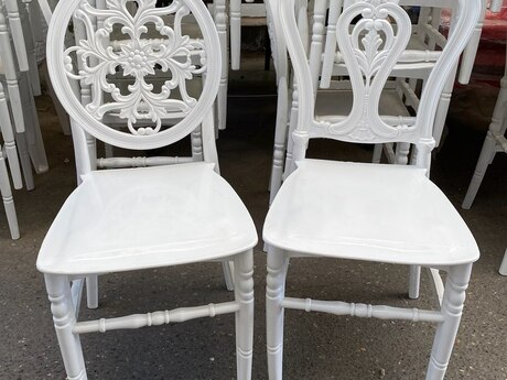 Plastik restoran oturacaqları Plastik restoran oturacaqları