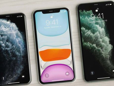 "Apple iPhone" ekranları