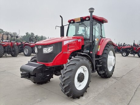 Traktor "YTO NLX 1404"