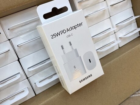 "Samsung 25W" adapter başlıqları 