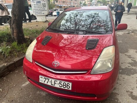 "Toyota Prius" icarəsi