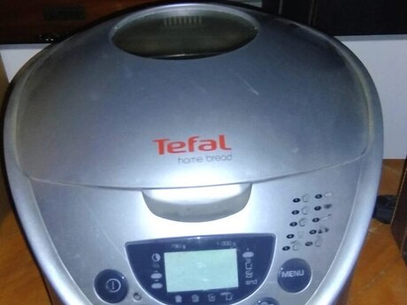 Çörəkbişirən "Tefal"