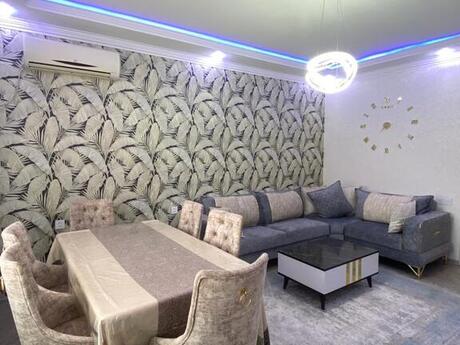 3 otaq · 83 m²