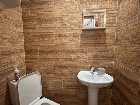 Qurtuluş 93 kompleksində 3 otaqlı yeni tikili mənzil satılır, 96 m², 134 000 AZN, şəkil 3 / 8