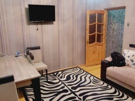 Səbaildə 2 otaqlı həyət evi satılır, 60 m², 50 000 AZN, şəkil 2 / 9