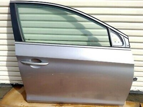 "Hyundai Sonata 2014-2018" qapıları