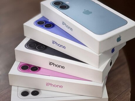 Apple iPhone 16 Ultramarine 128GB/8GB