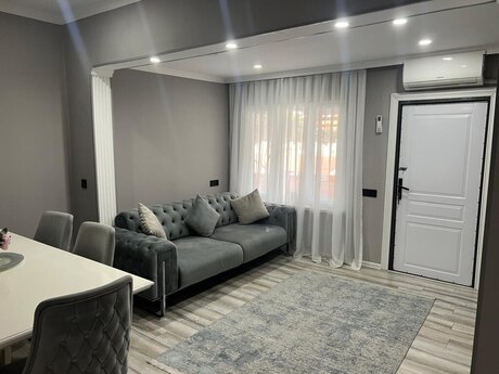 Səbaildə 2 otaqlı həyət evi satılır, 80 m², 55 000 AZN, şəkil 2 / 9