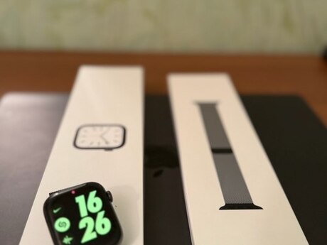 Apple Watch 7 Stainless Steal 45mm