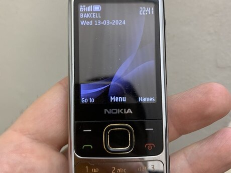 Nokia 6700 Silver Metallic Nokia 6700 Silver Metallic