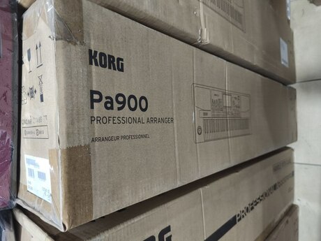 Sintezator "Korg Pa 900"