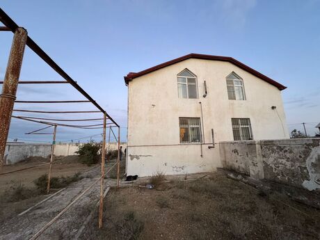 Həyət evi, Aşağı Güzdək qəs.