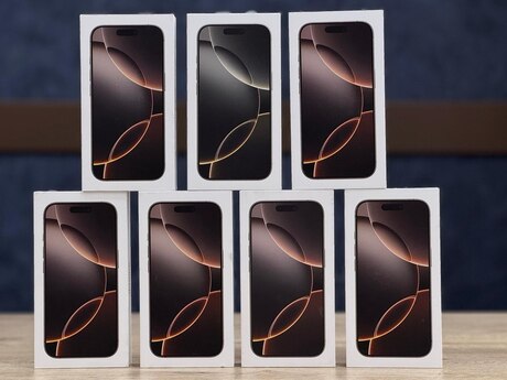 Apple iPhone 16 Pro Max Desert Titanium 256GB/8GB