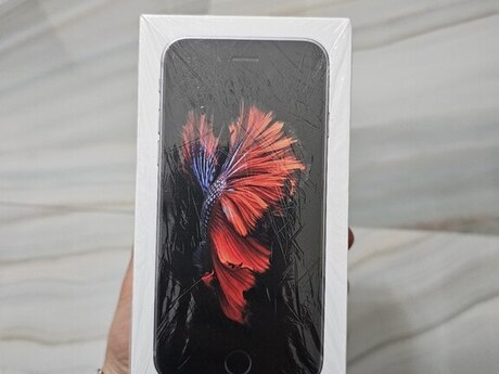 "Apple iPhone 6S" qutusu