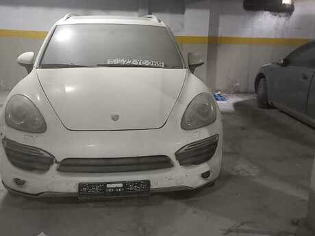Porsche Cayenne, 2011 il