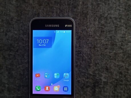 Samsung Galaxy J1 White 4GB