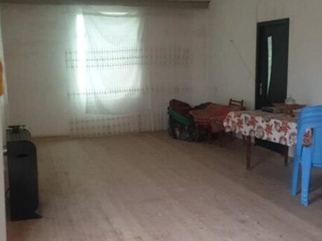 3 otaq · 300 m²