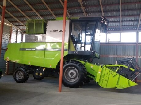 Kombayn "Zoomlion 4LZ-8B1", 2019 il Kombayn "Zoomlion 4LZ-8B1", 2019 il