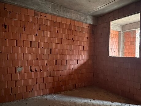 Qurtuluş 93 kompleksində 3 otaqlı yeni tikili mənzil satılır, 80 m², 90 000 AZN, şəkil 2 / 11