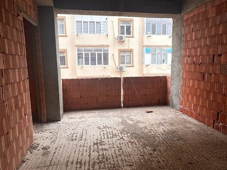 Qurtuluş 93 kompleksində 3 otaqlı yeni tikili mənzil satılır, 80 m², 90 000 AZN, şəkil 3 / 11