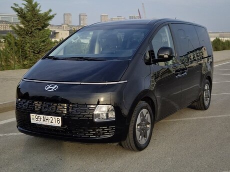 "Hyundai Staria 2025" sifarişi