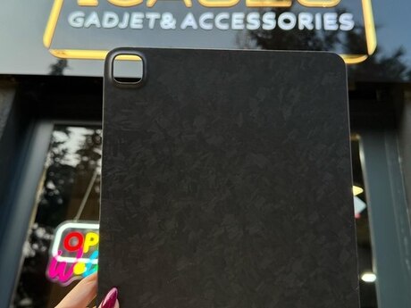 "iPad" case carbon mat