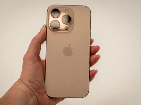 Apple iPhone 16 Pro Desert Titanium 256GB/8GB
