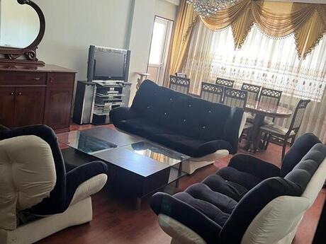 4-otaqlı yeni tikili kirayə verilir, Naxçıvan ş., 120 m²