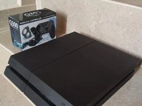 Sony PlayStation 4