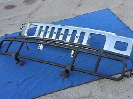 "Hummer H2" qabaq barmaqlığı, kapotu və qapısı