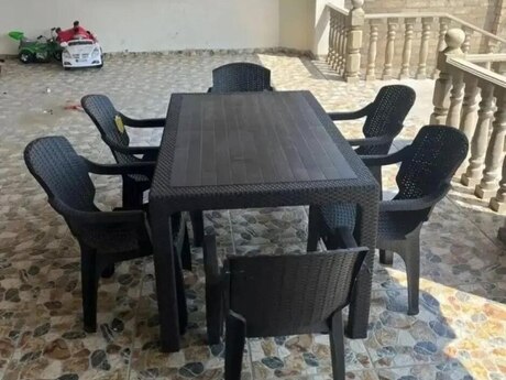 Masa və oturacaqlar Masa və oturacaqlar