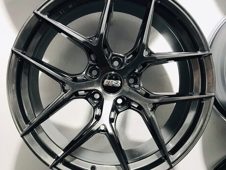 "Volkswagen, Audi" diskləri R19