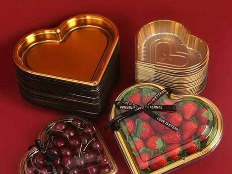 Ürək formalı plastik məcməyi
